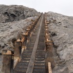 trap-naar-de-krater-van-de-bromo-vulkaan-java-balitravel