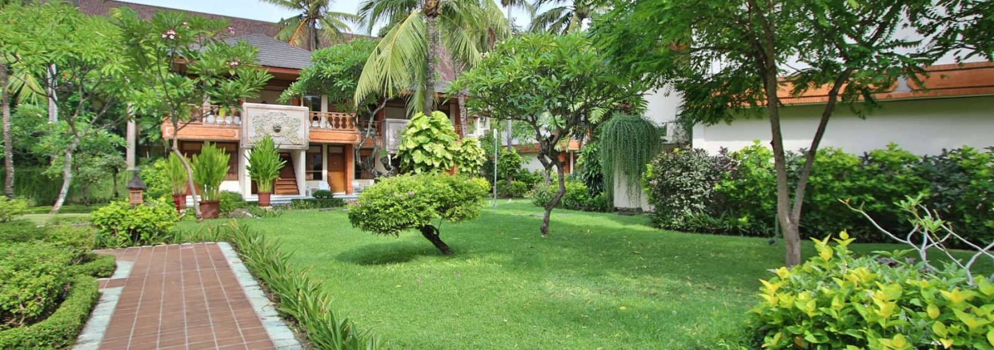 tuin-the-jayakarta-bali-beach-resort-balitavel