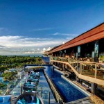 uitzicht-pool-restaurant-ayana-resort-en-spa-jimbaran