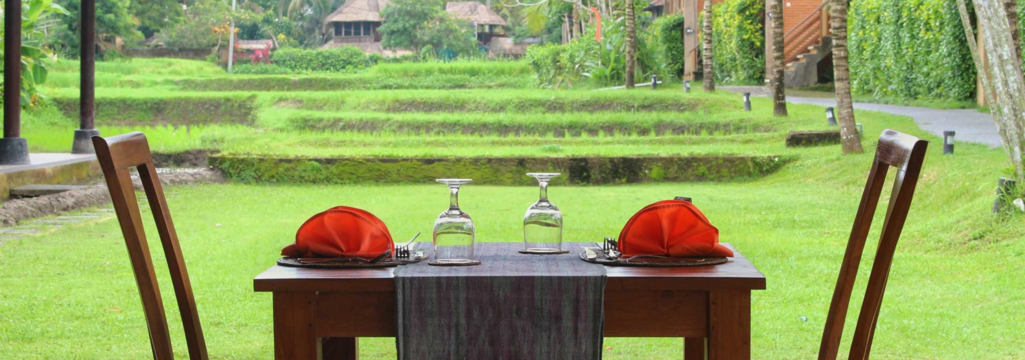 uitzicht-resataurant-saren-indah-balitravel