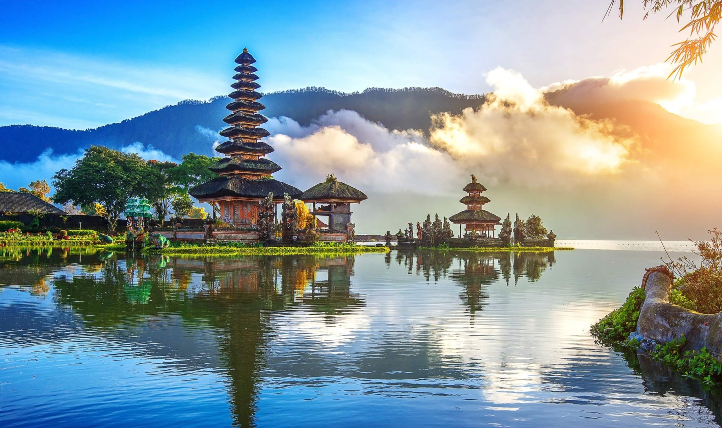 ulun-danu-tempel-bedugul-bali-travel