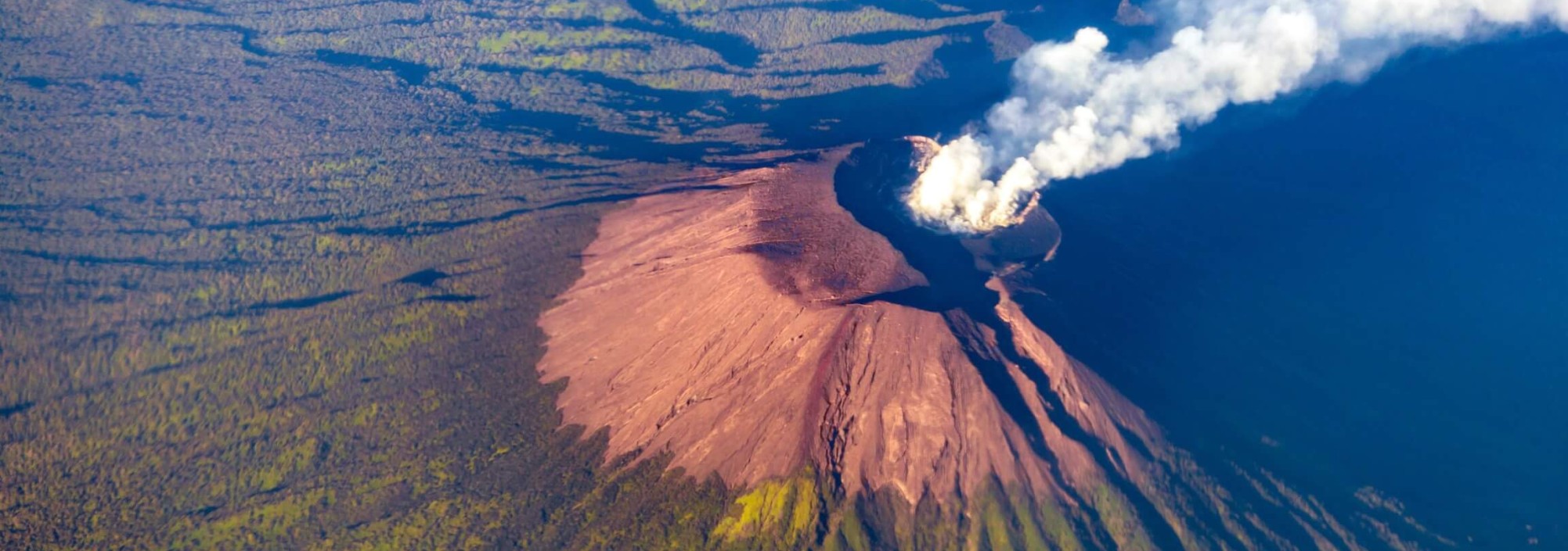 vulkaan-slamet-baturaden-java-balitravel