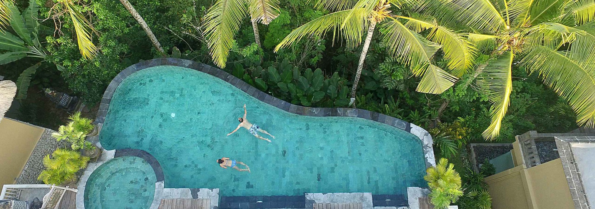 wape-di-ume-ubud-infinity-pool-balitravel