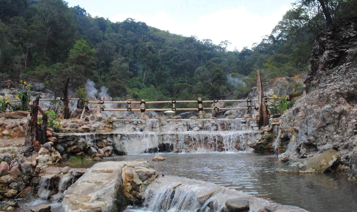 warmwaterbronnen-ciater-java