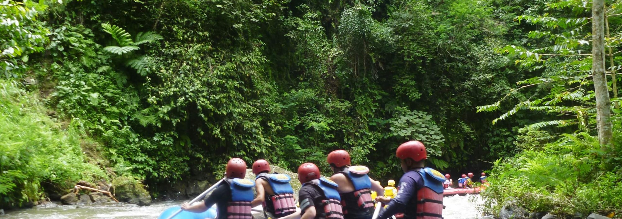 white-water-rafting-avontuur-bali-balitravel