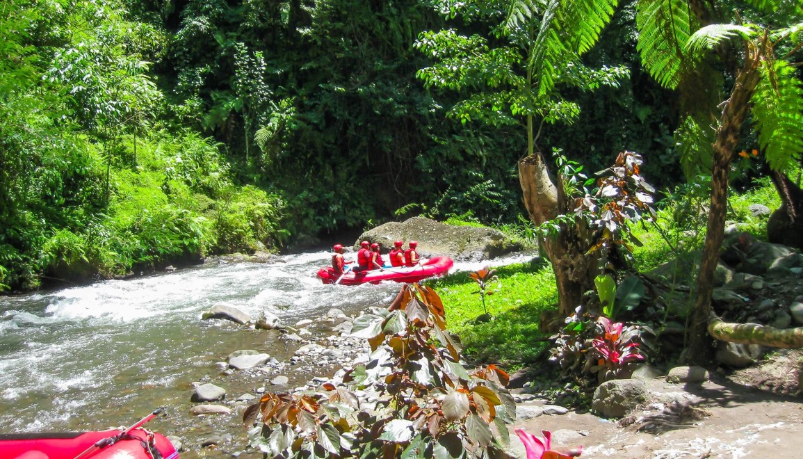 white-water-rafting-bali-balitravel-1