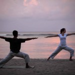 yoga-strand-griya-santrian-balitravel