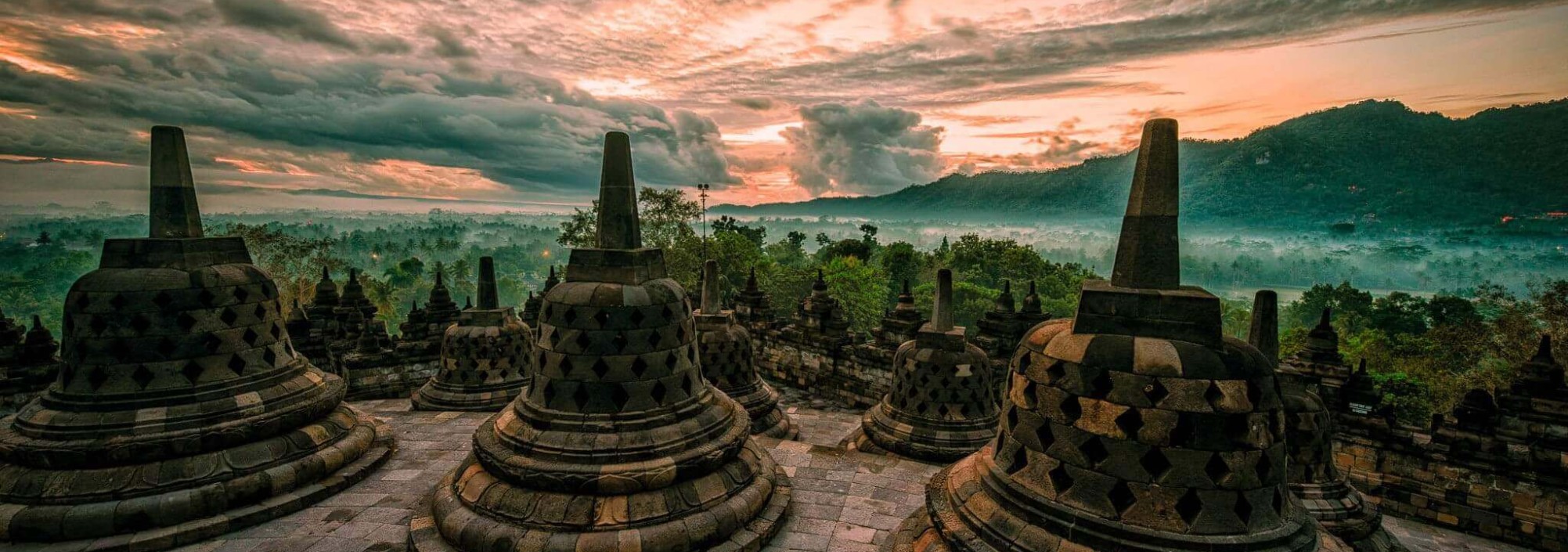 zonsopkomst-borobudur-tempel-java