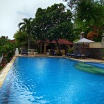 zwembad-anda-amed-resort-balitravel