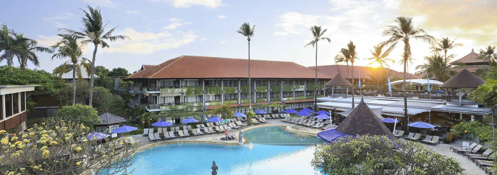 zwembad-bali-dynasty-resort-balitravel