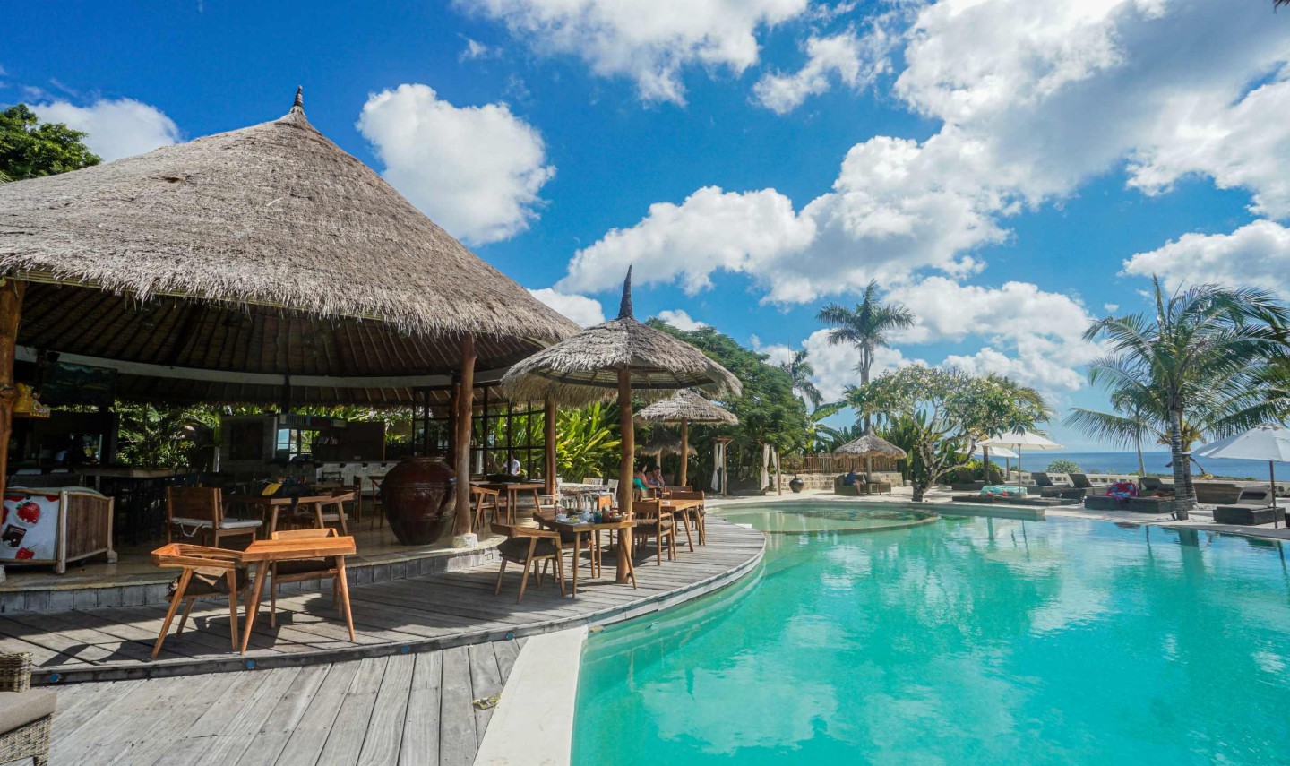 zwembad-bar-la-joya-resort-balangan-balitravel