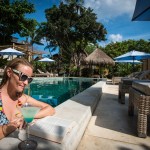 zwembad-hai-tide-beach-resort-balitravel