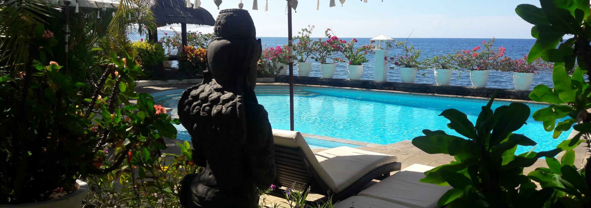 zwembad-kembali-beach-bungalows-amed-balitravel