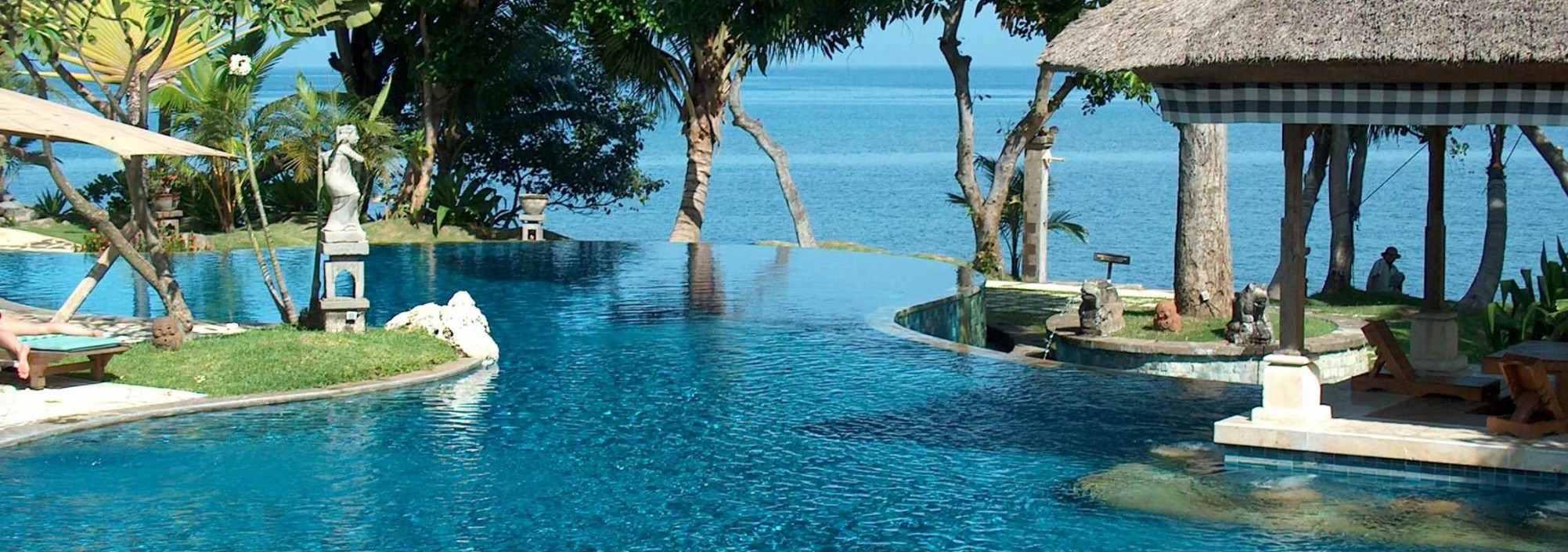 zwembad-puri-bagus-lovina-balitravel