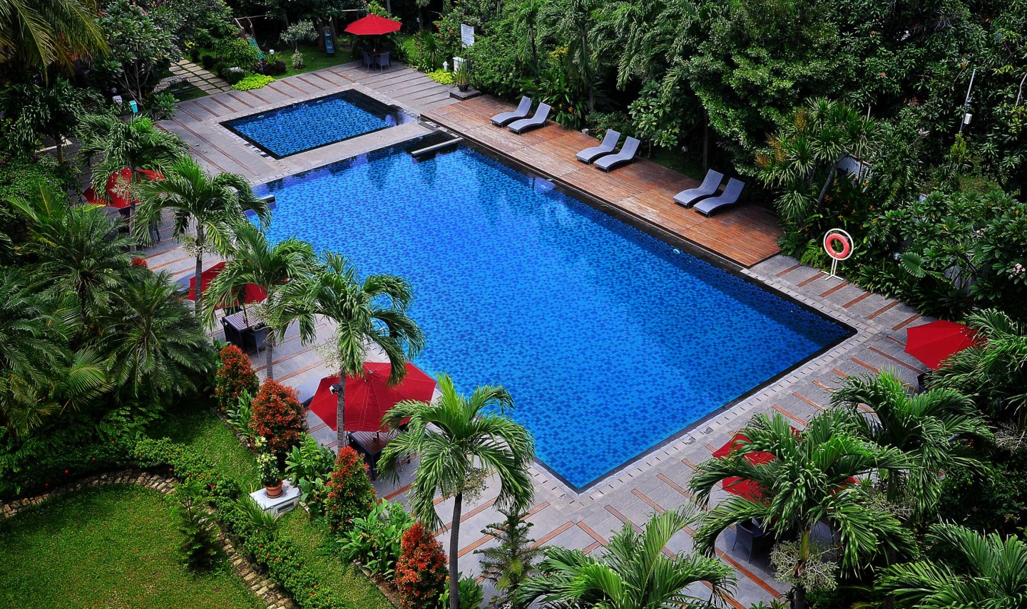 zwembad-santika-cirebon-balitravel