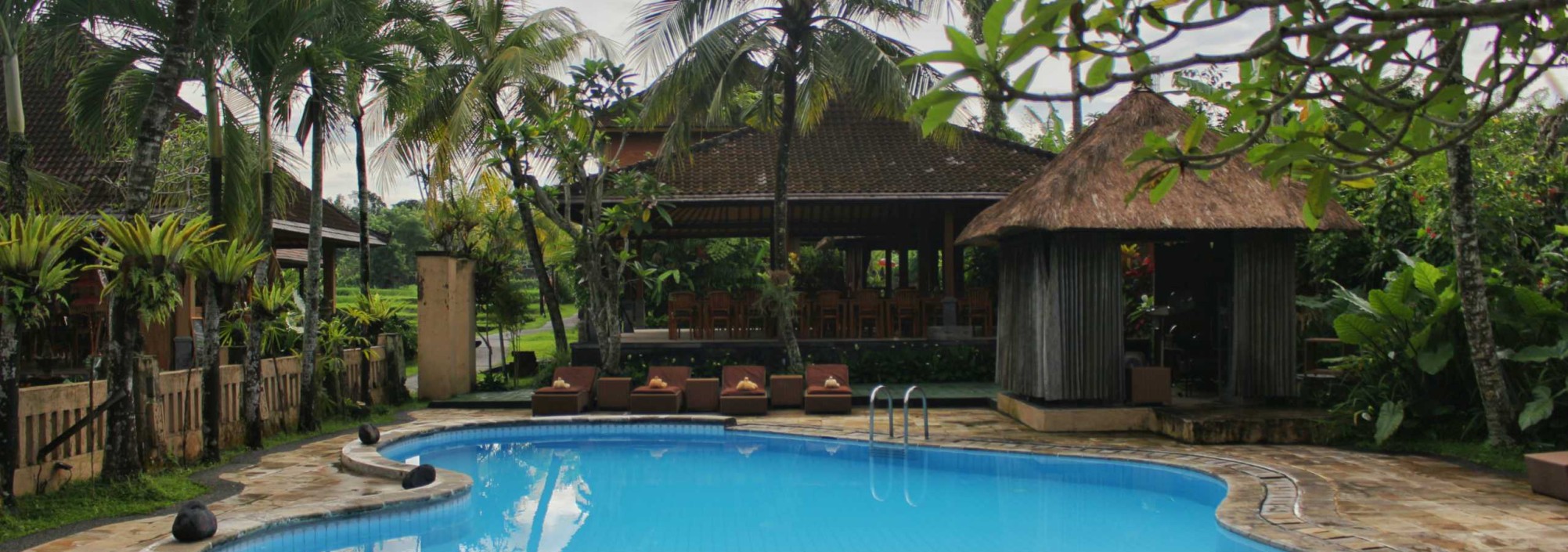 zwembad-saren-indah-ubud-balitravel