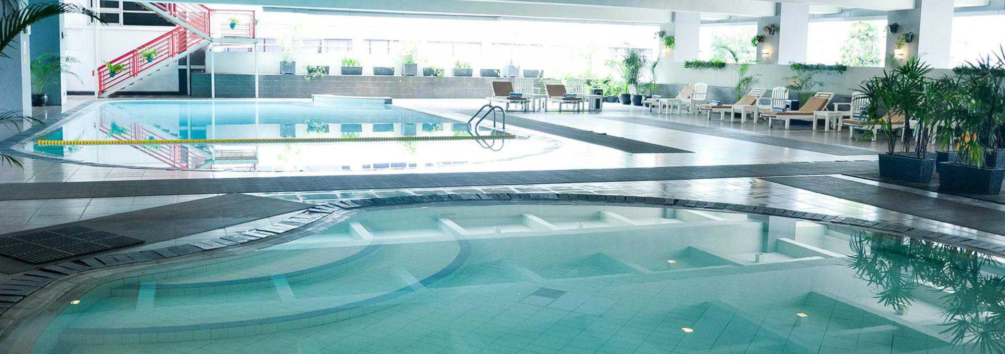 zwembad-savoy-homann-bandung-balitravel