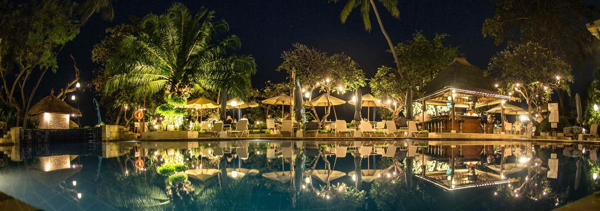 zwembad-the-lovina-balitravel